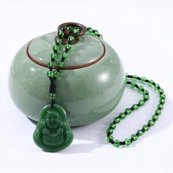 JADE Green Hand Carved Maitreya Buddah Pendant Necklace - Picture 9 of 9
